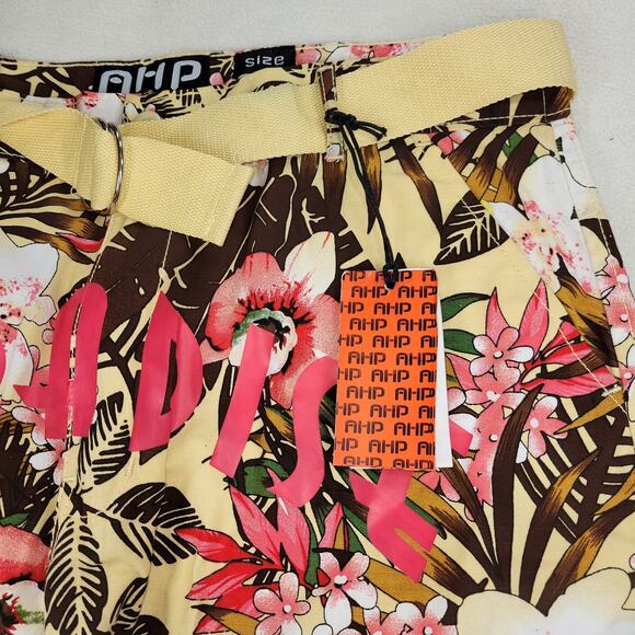 Another Hype Piece Shorts Sz 38 Mens AHP Hawaiian Colorful Floral Bermudas Y2k - Picture 11 of 16